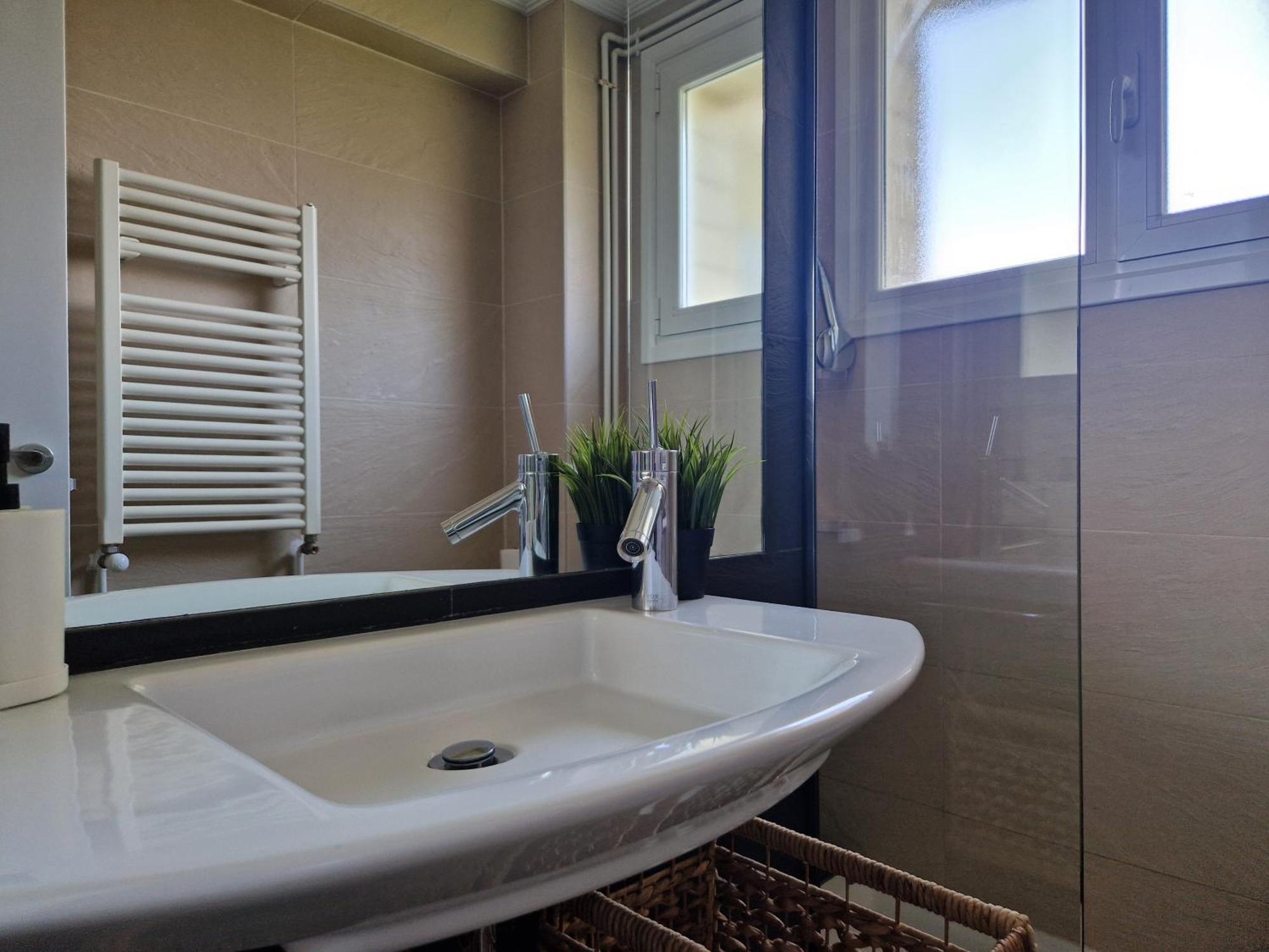 דירות סופלנה Astonishing Sea Views - Club & Pool & Parking By Aloha Bilbao מראה חיצוני תמונה